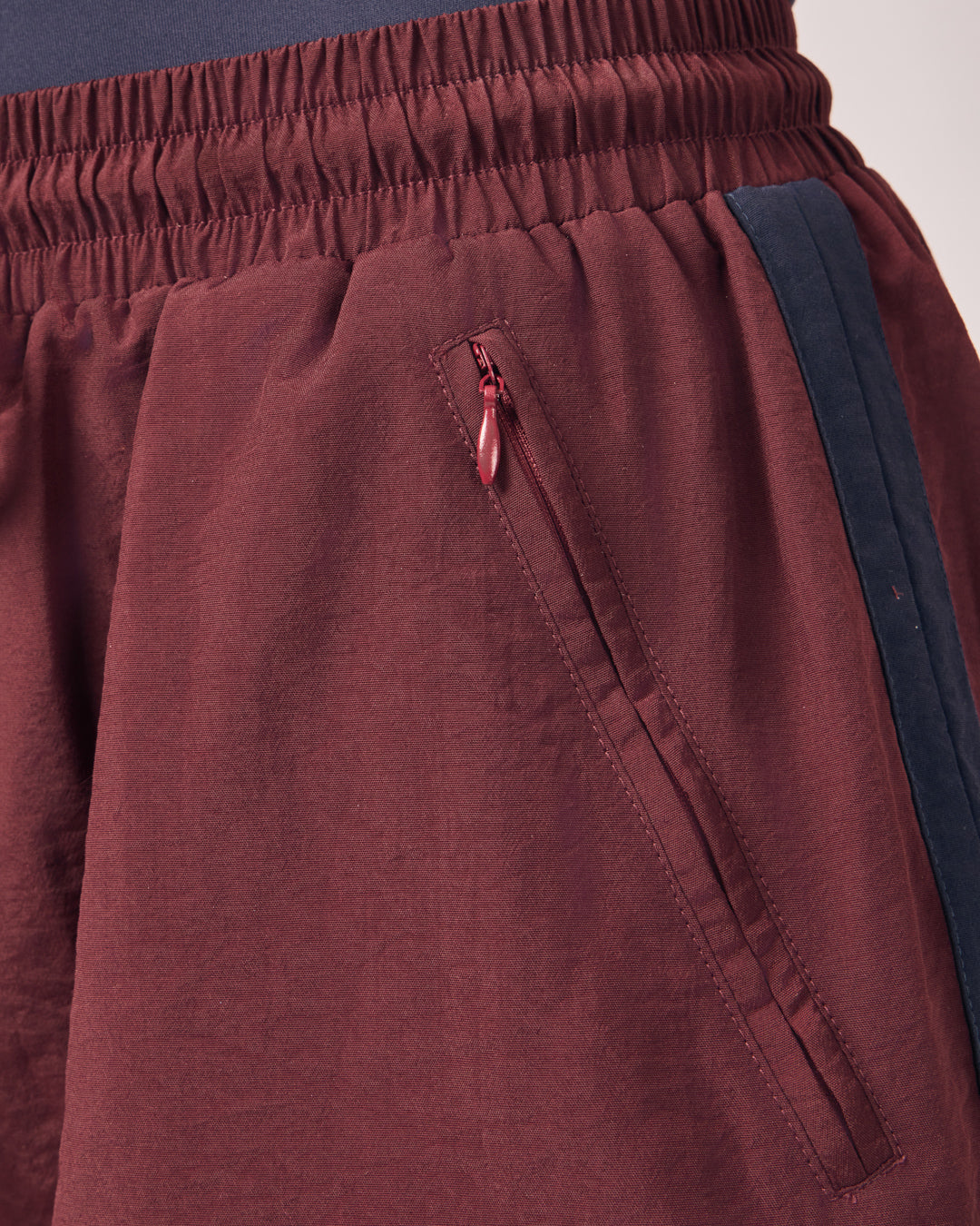 Shorts Retro by Gabriela Diniz - Merlot
