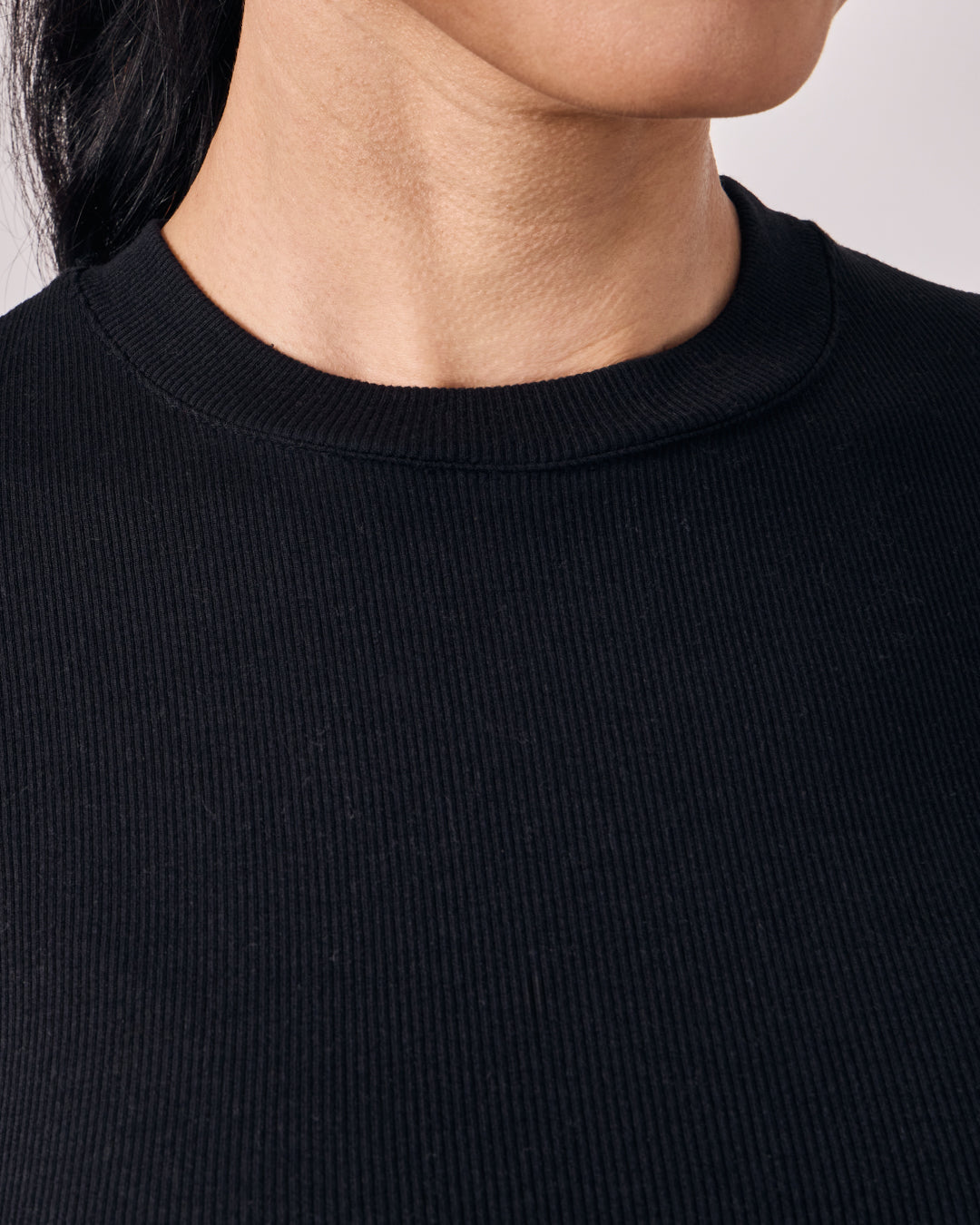Blusa Manga Longa Ajustada Modal - Preto