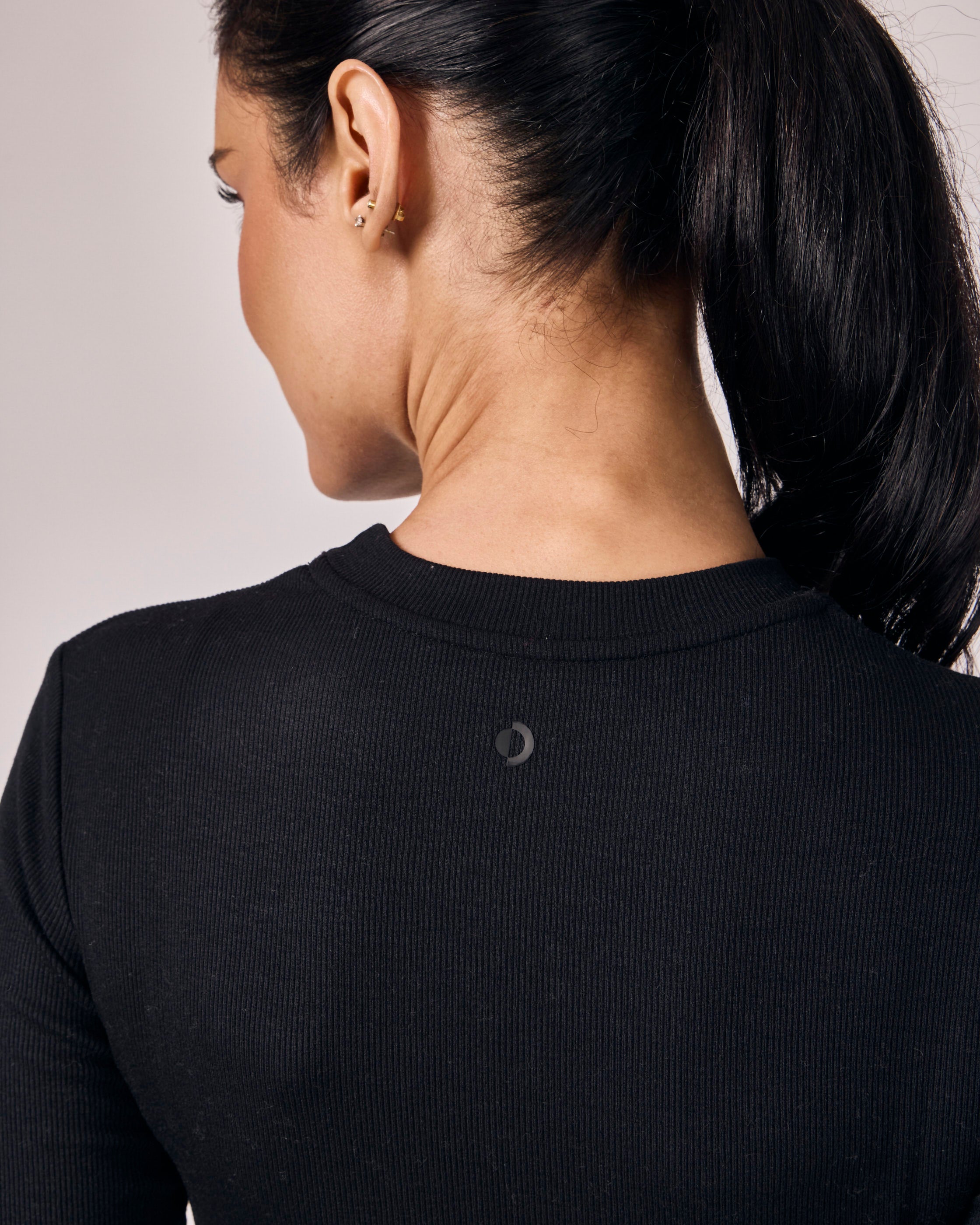 Blusa Manga Longa Ajustada Modal - Preto
