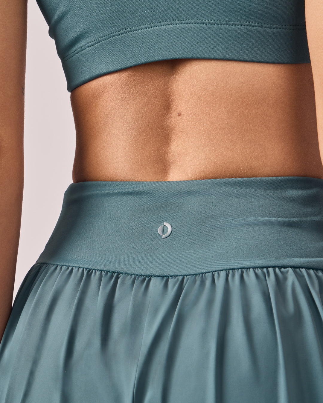 Shorts Runner Balance - Verde Petróleo