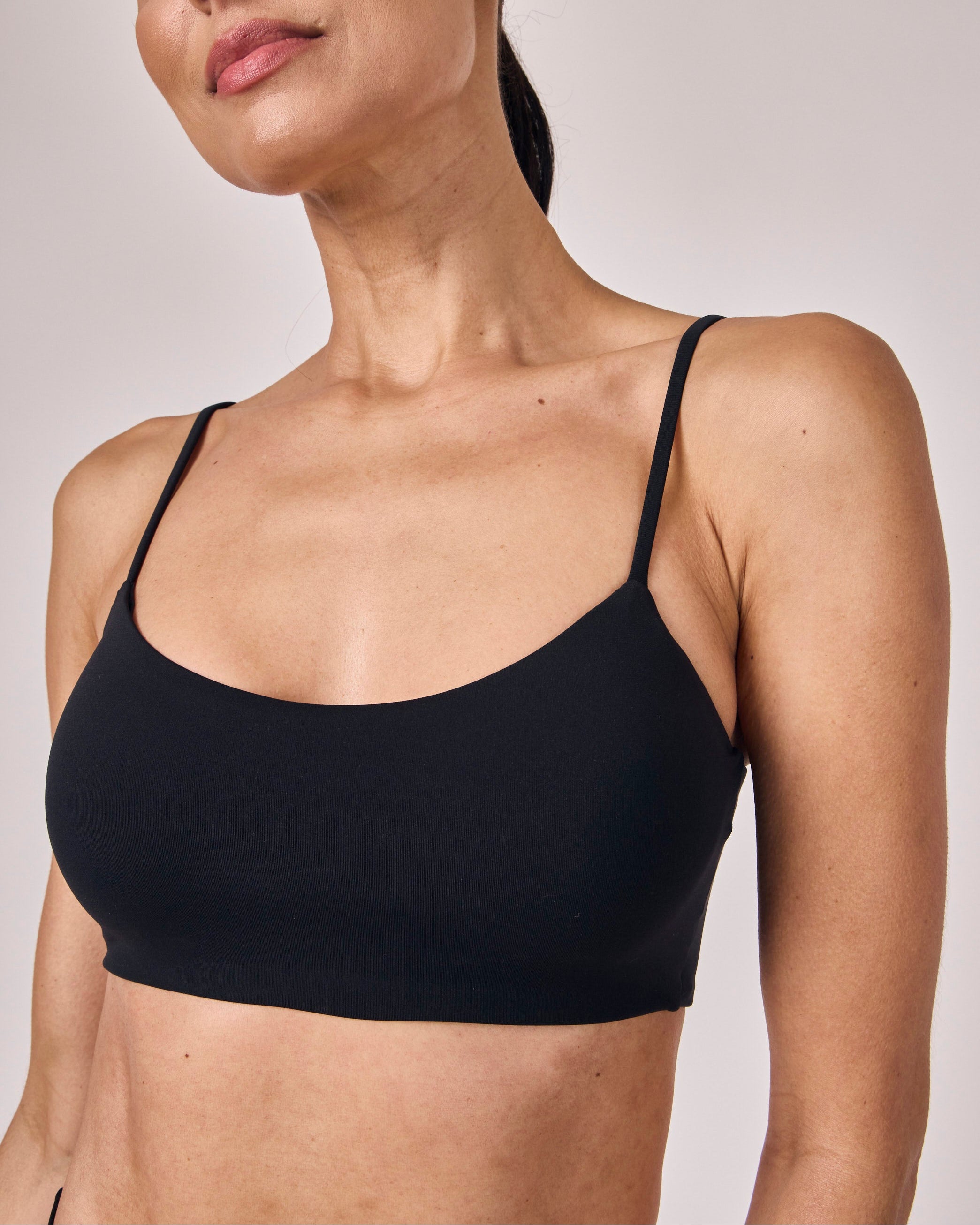 Top Essential - Preto