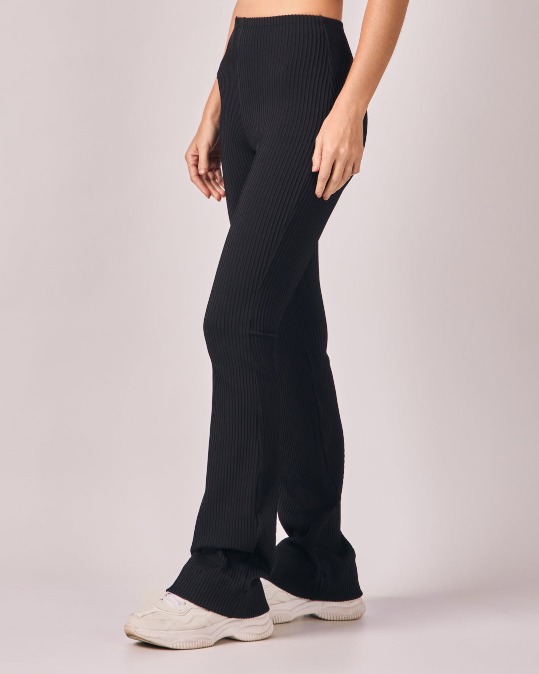 Calça Pantalona Textura Rib - Preto