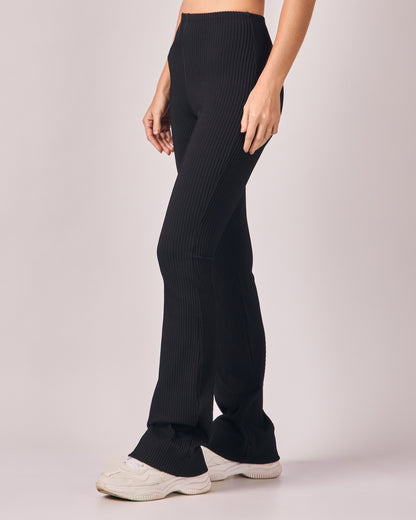 Calça Pantalona Textura Rib - Preto