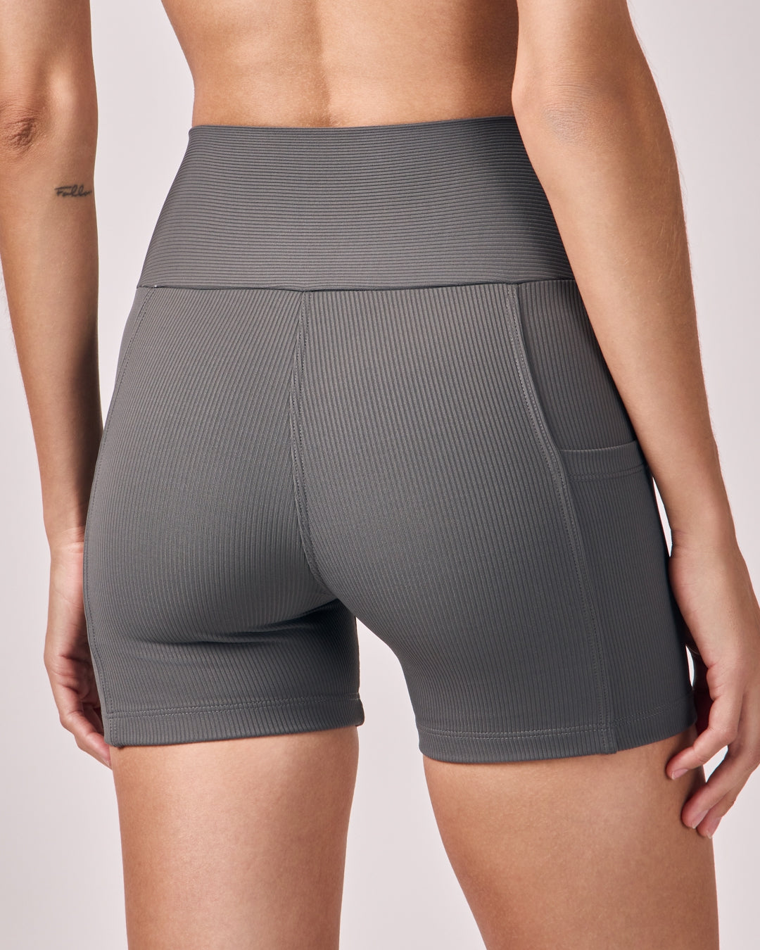 Shorts Biker Rib - Cinza Chumbo